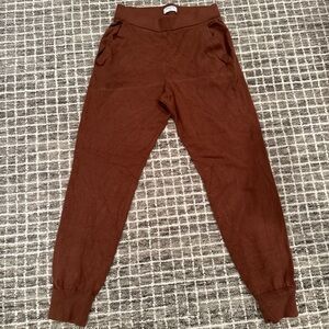 Babaton by Aritzia, brown sweater joggers